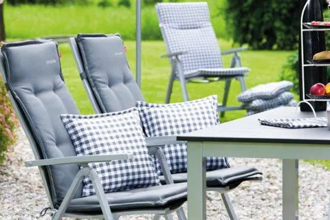 /assets/gartenst%C3%BChle-DASOJqDw.webp